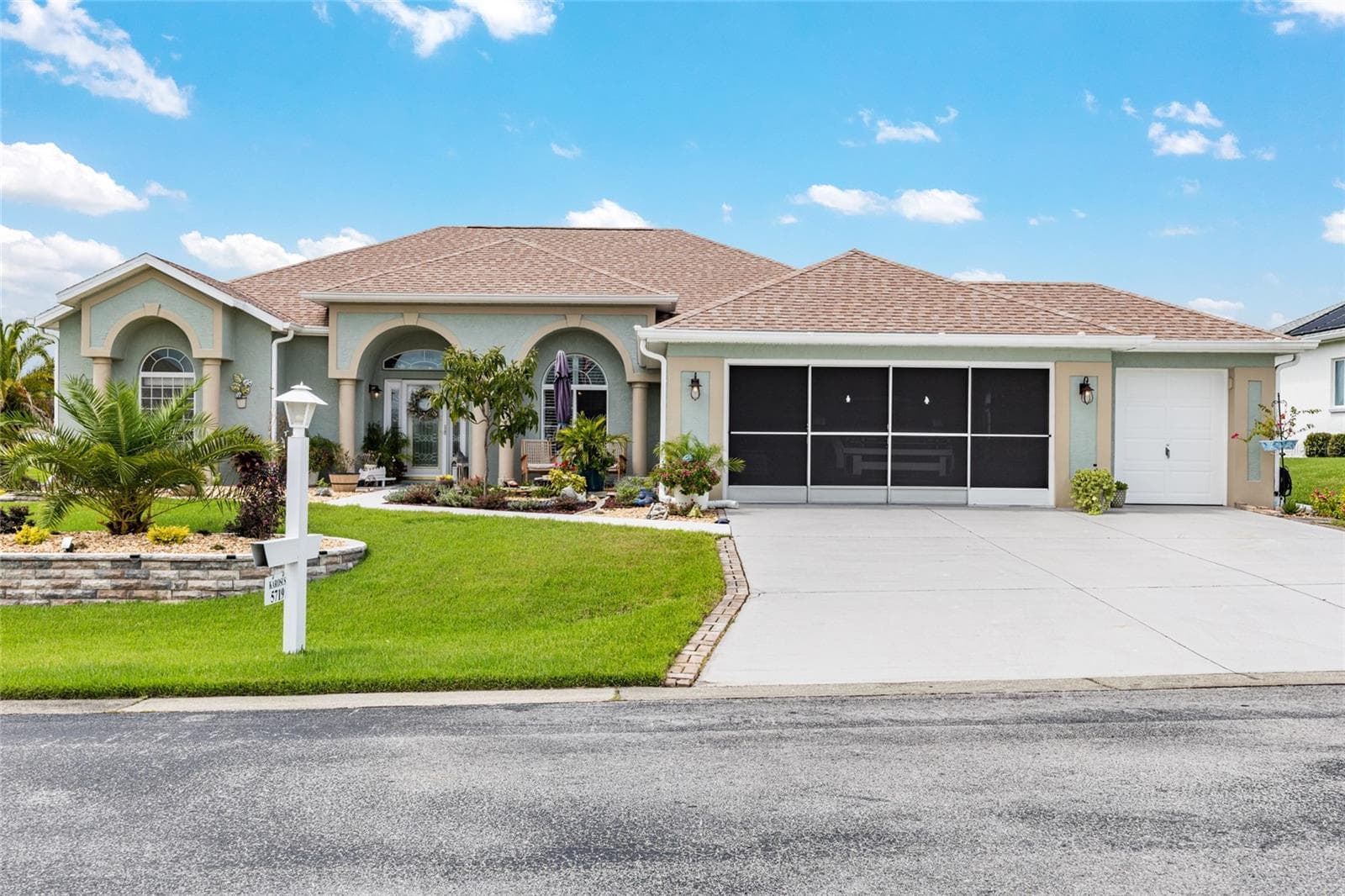 5719 NW 25TH LOOP