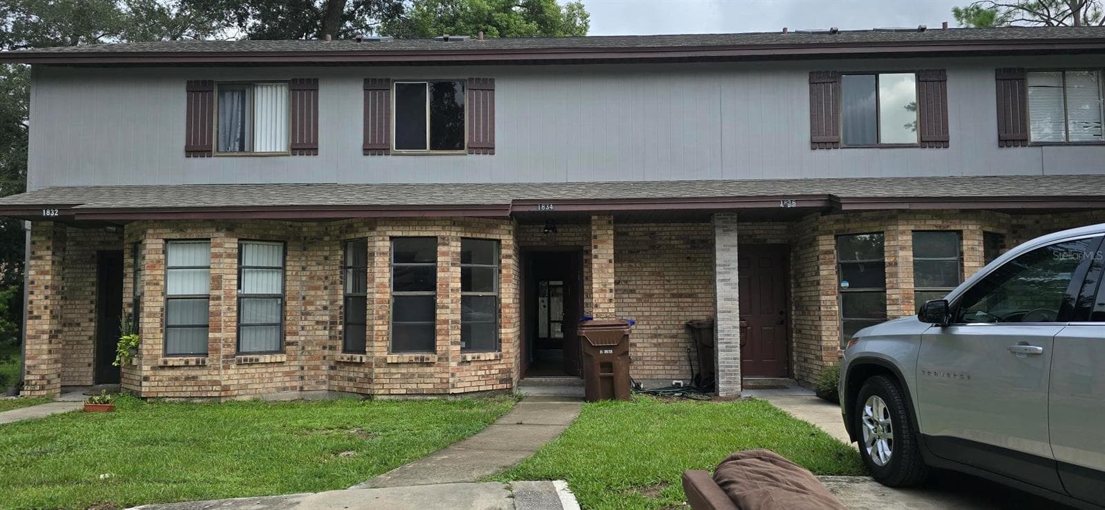 1834 FOXHALL CIR