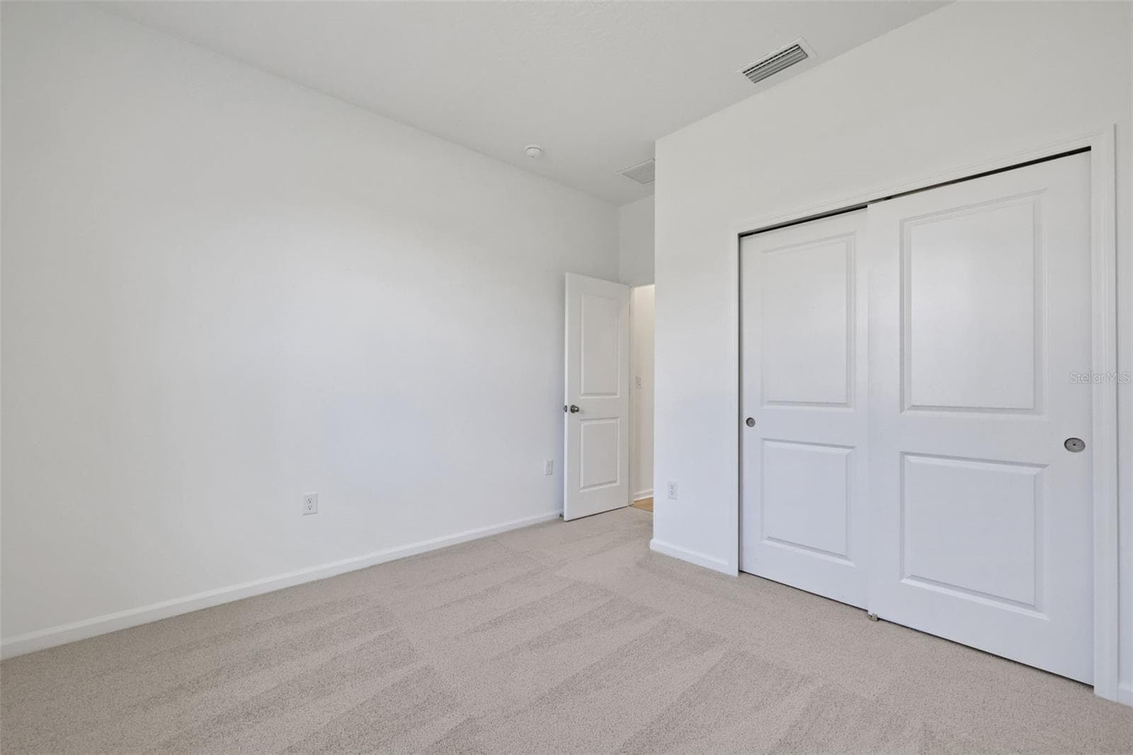 Single Family Residence at 2866 SUPERMARINE RD, TAVARES, photo 18 of 31