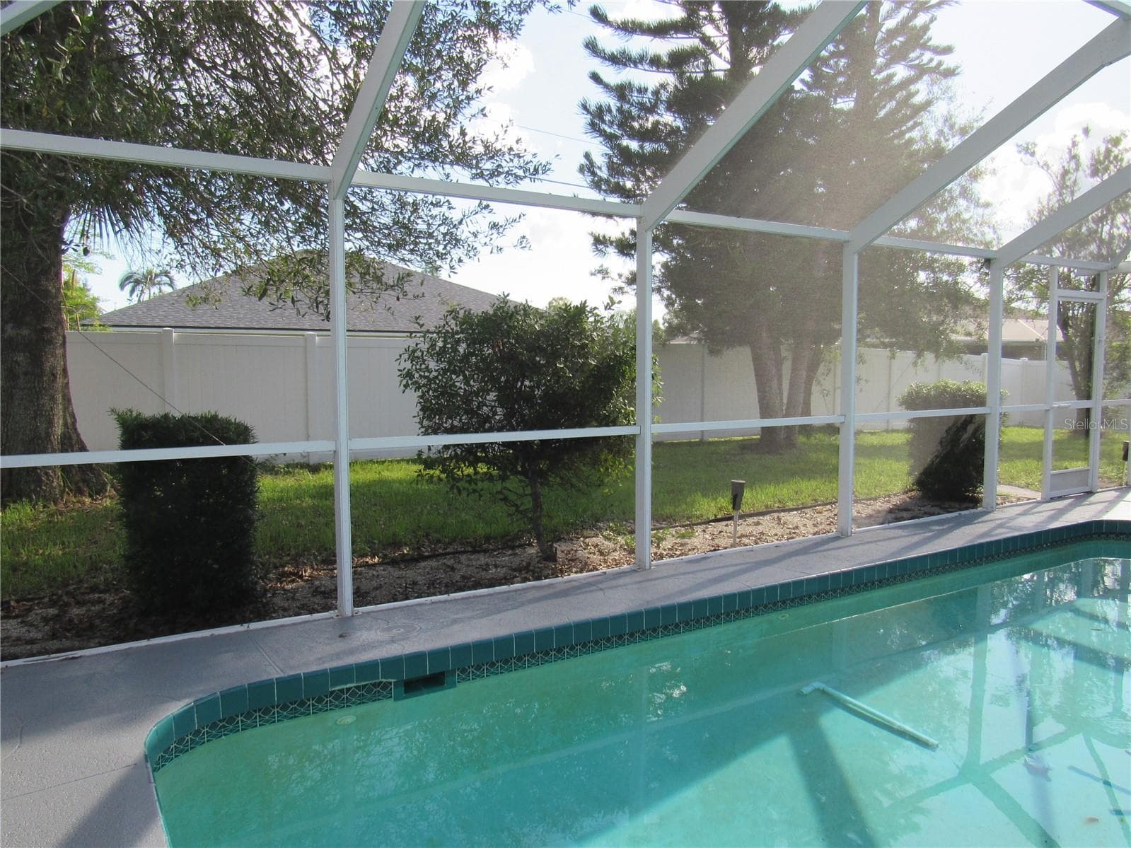Fully fenced backyard - 23081 AMBASSADOR AVE, PORT CHARLOTTE