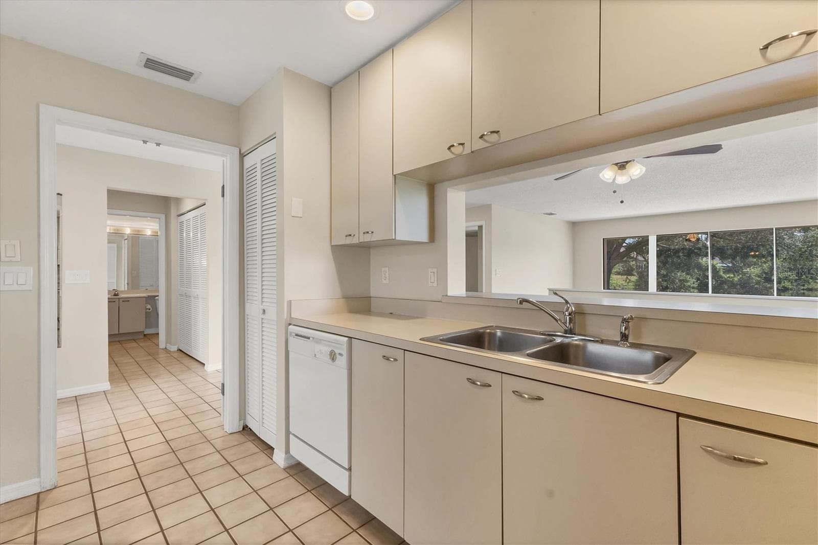 Villa at 3244 RINGWOOD MDW #77, SARASOTA, photo 14 of 68