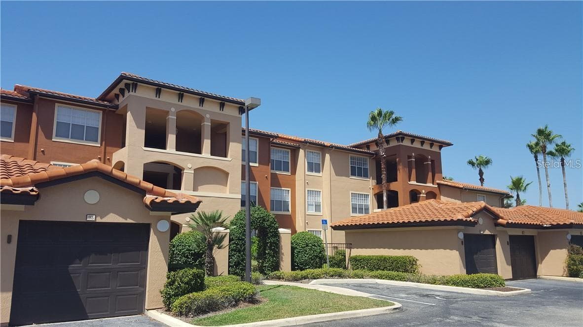 5566 METROWEST BLVD #303
