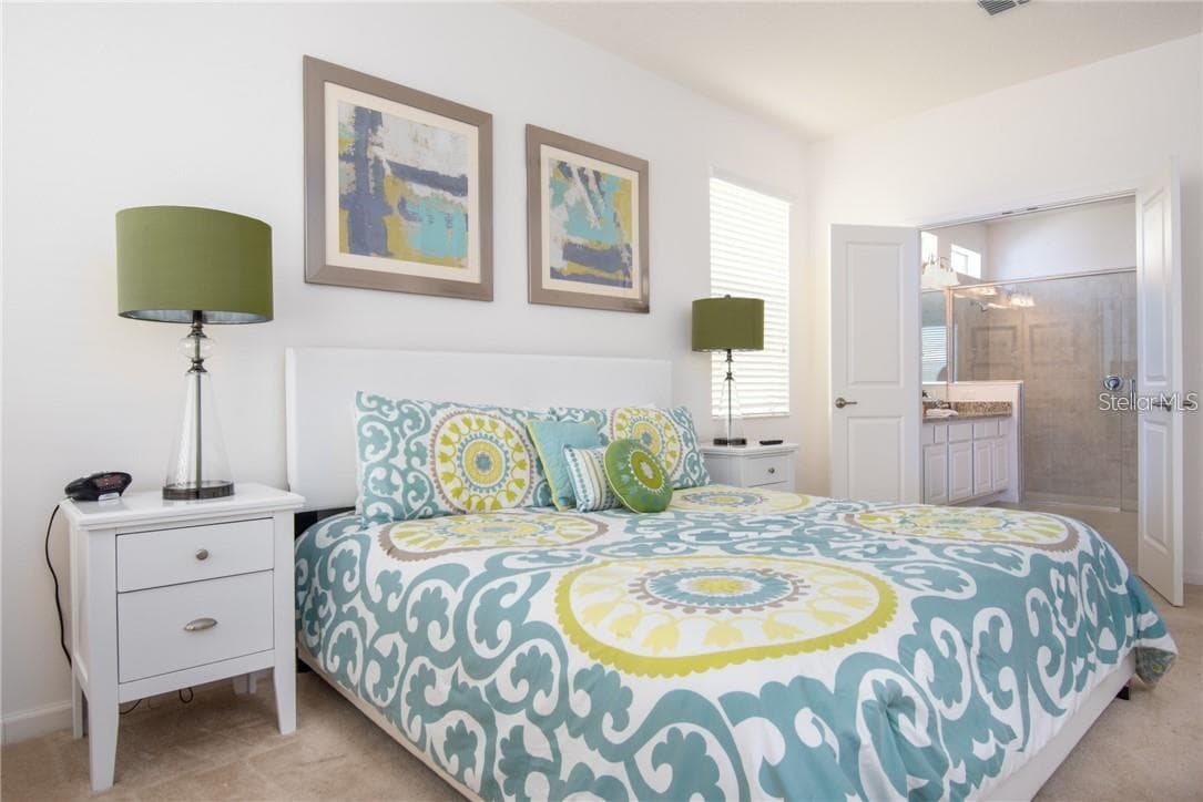 Not all furniture stays - 3850 OAKVILLE AVE, KISSIMMEE