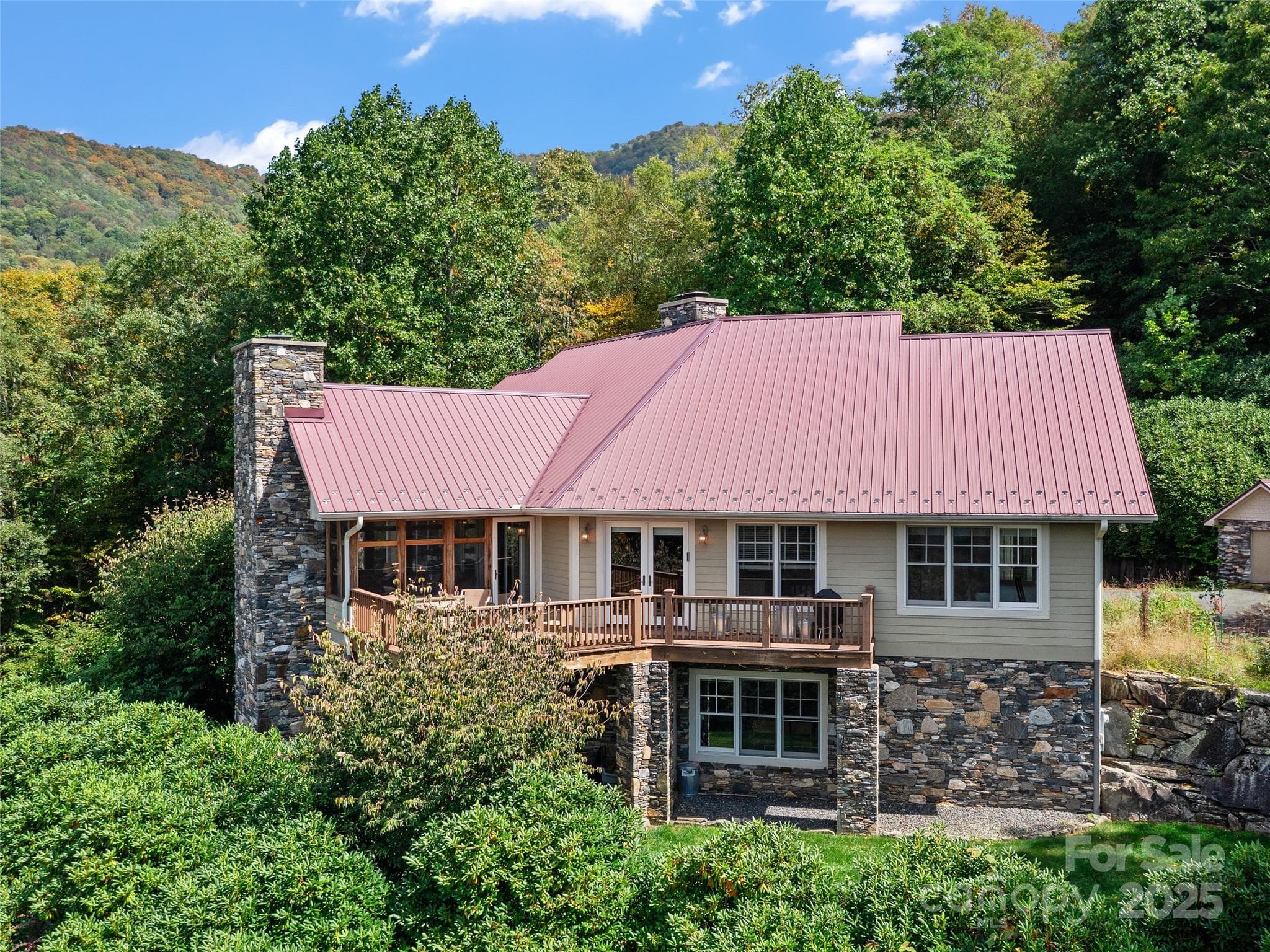 1992 Green Creek Road