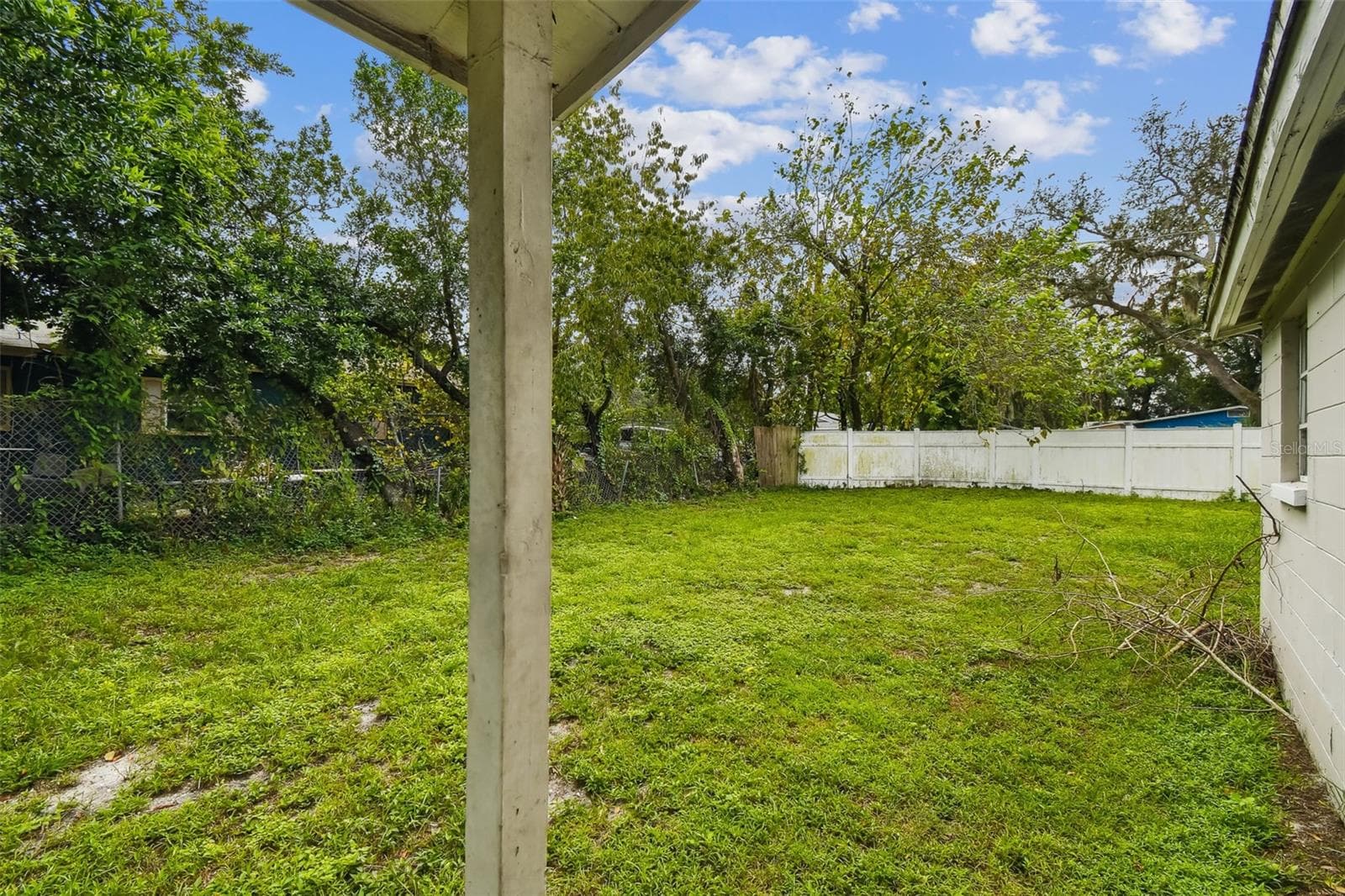Single Family Residence at 10101 N 11TH ST, TAMPA, photo 10 of 13