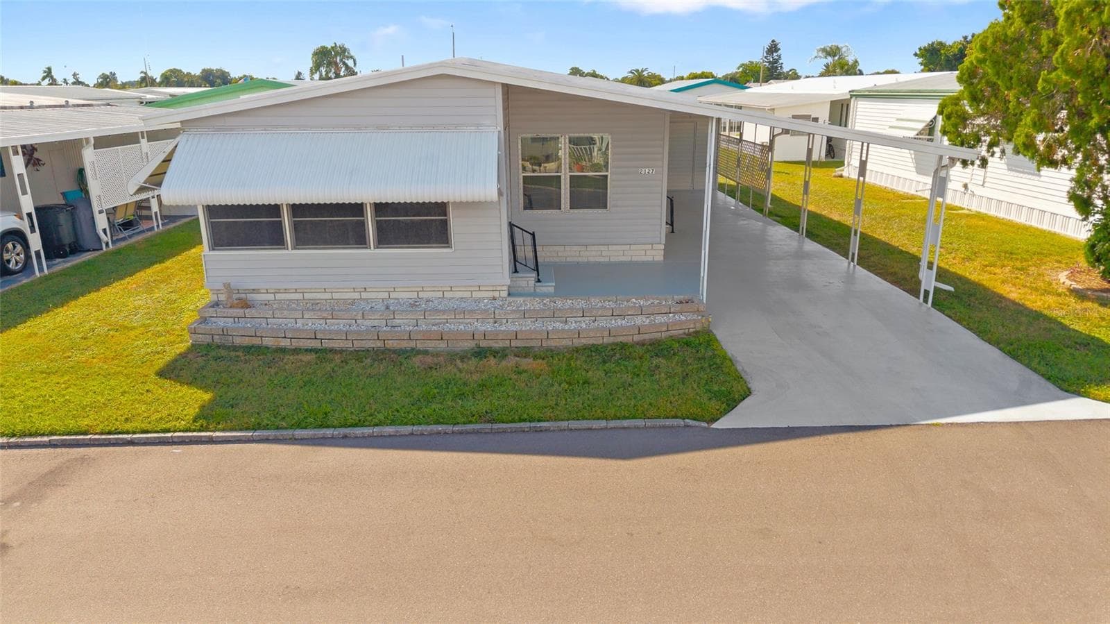 2127 WAILUA DR