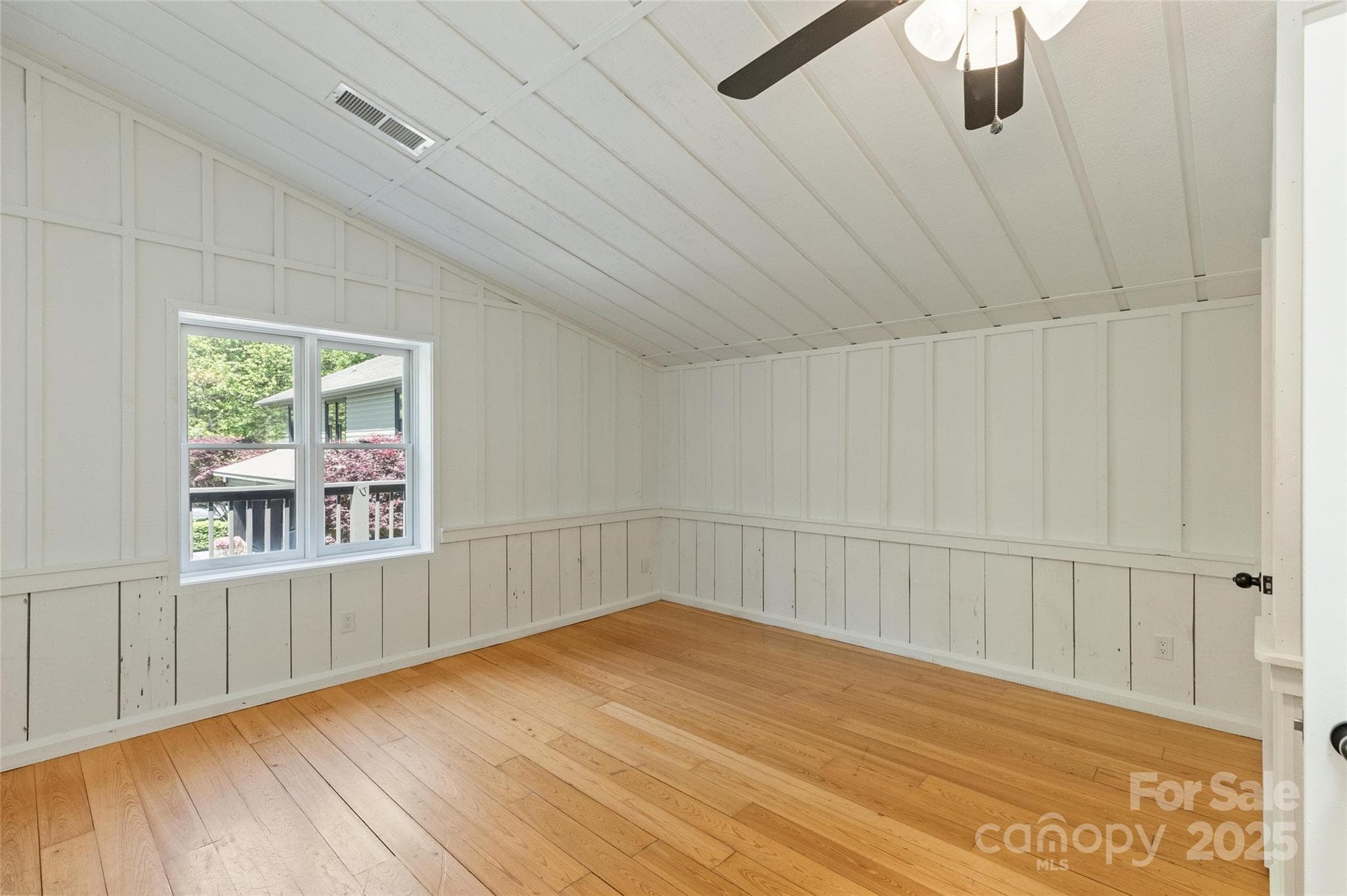Single Family Residence at Sylva, photo 39 of 48