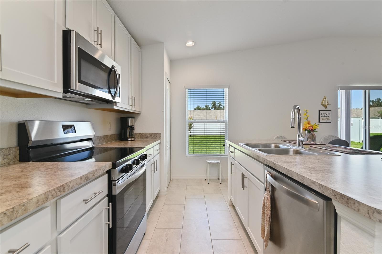 Single Family Residence at 1821 THOMPSON PRESERVE BLVD, BARTOW, photo 12 of 34