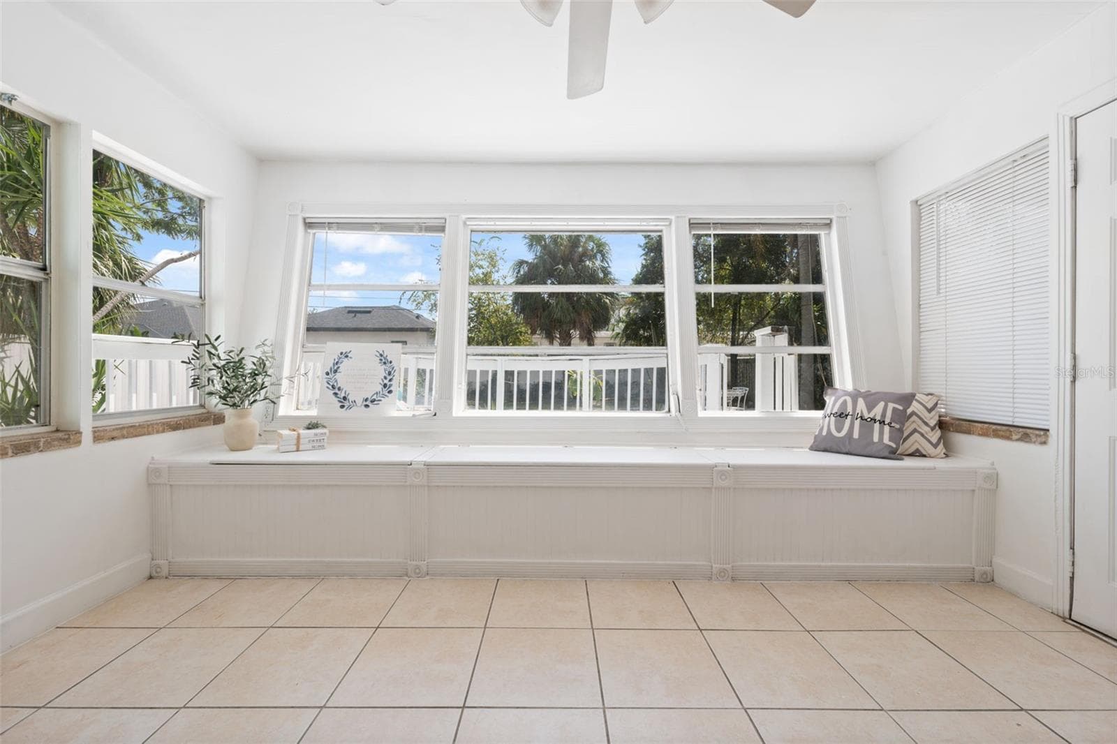 Single Family Residence at 3918 W FIG ST, TAMPA, photo 14 of 36
