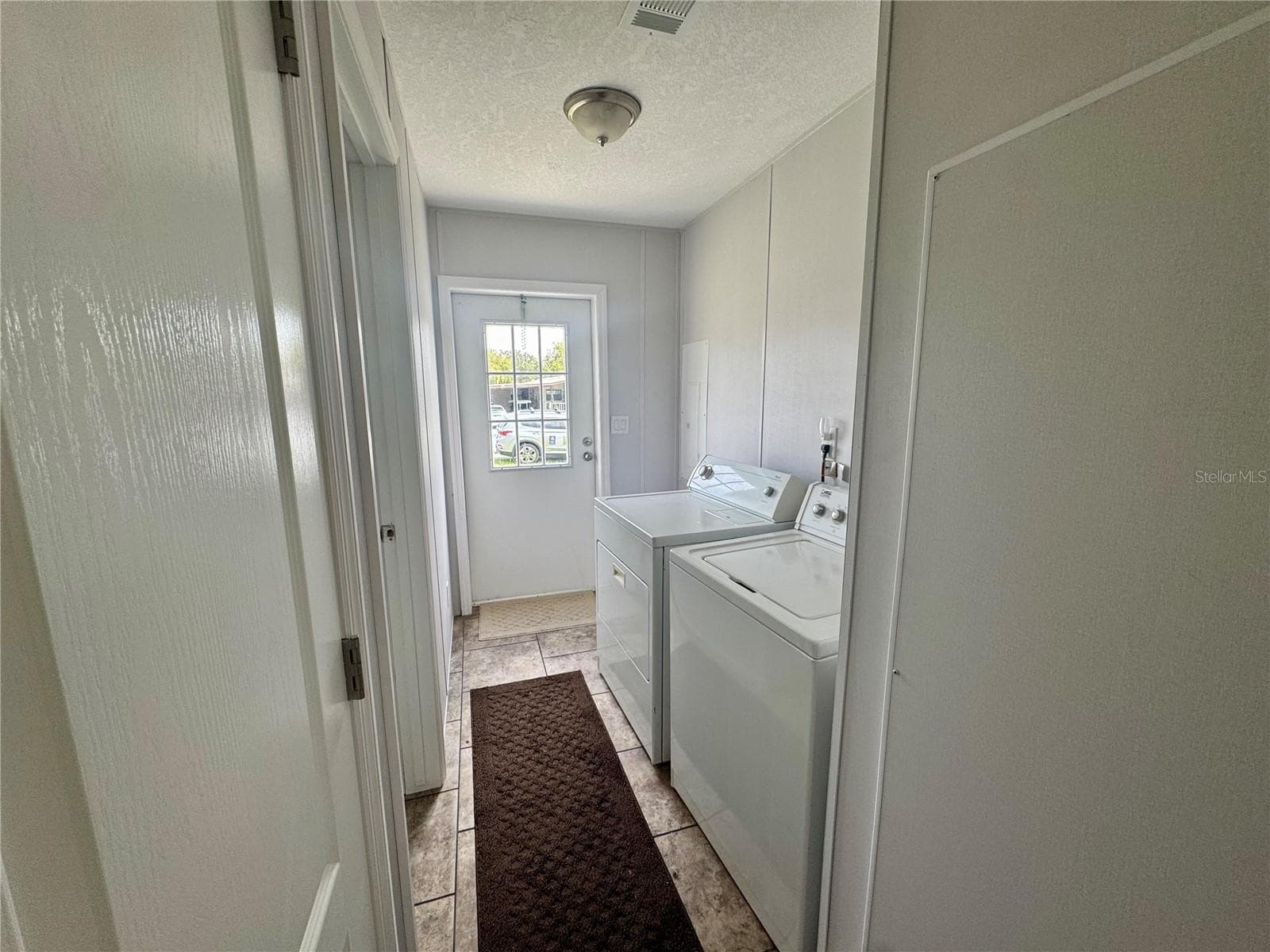 Manufactured Home at 30 SEMINOLE PATH, WILDWOOD, photo 17 of 27