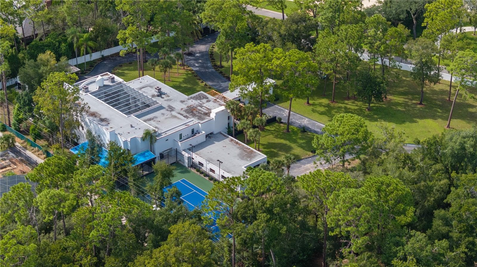 Single Family Residence at 808 SWEETWATER CLUB BLVD, LONGWOOD, photo 7 of 65