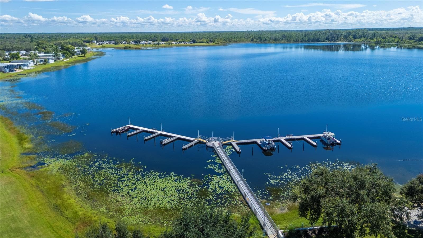 Community Marina, Available boat slips for rent - 1 BEAVERKILL DR, LAKE WALES