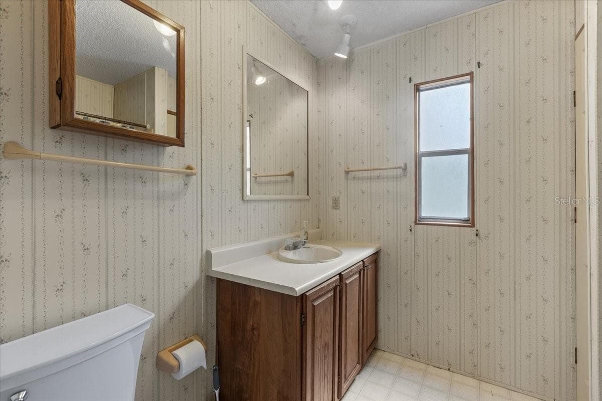 Manufactured Home at 4945 SW 358 HWY, STEINHATCHEE, photo 23 of 36