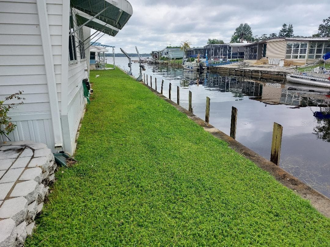 LAKE AND CANAL VIEW - 264 PHILADELPHIA BLVD #51, PALM HARBOR