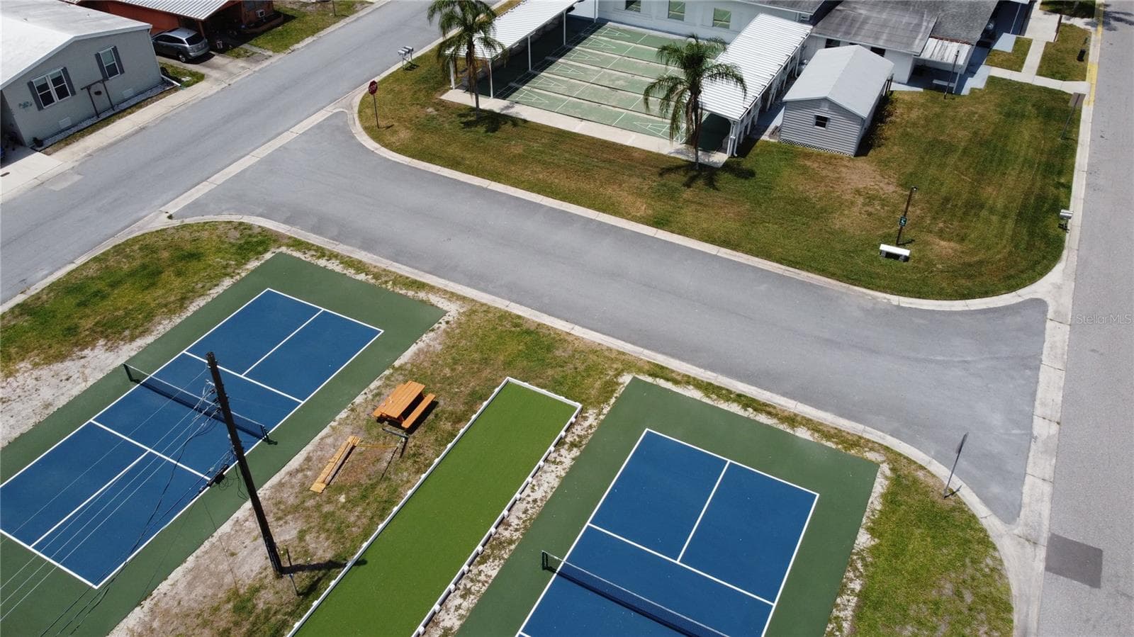 tennis courts - 616 50TH AVENUE TER W, BRADENTON
