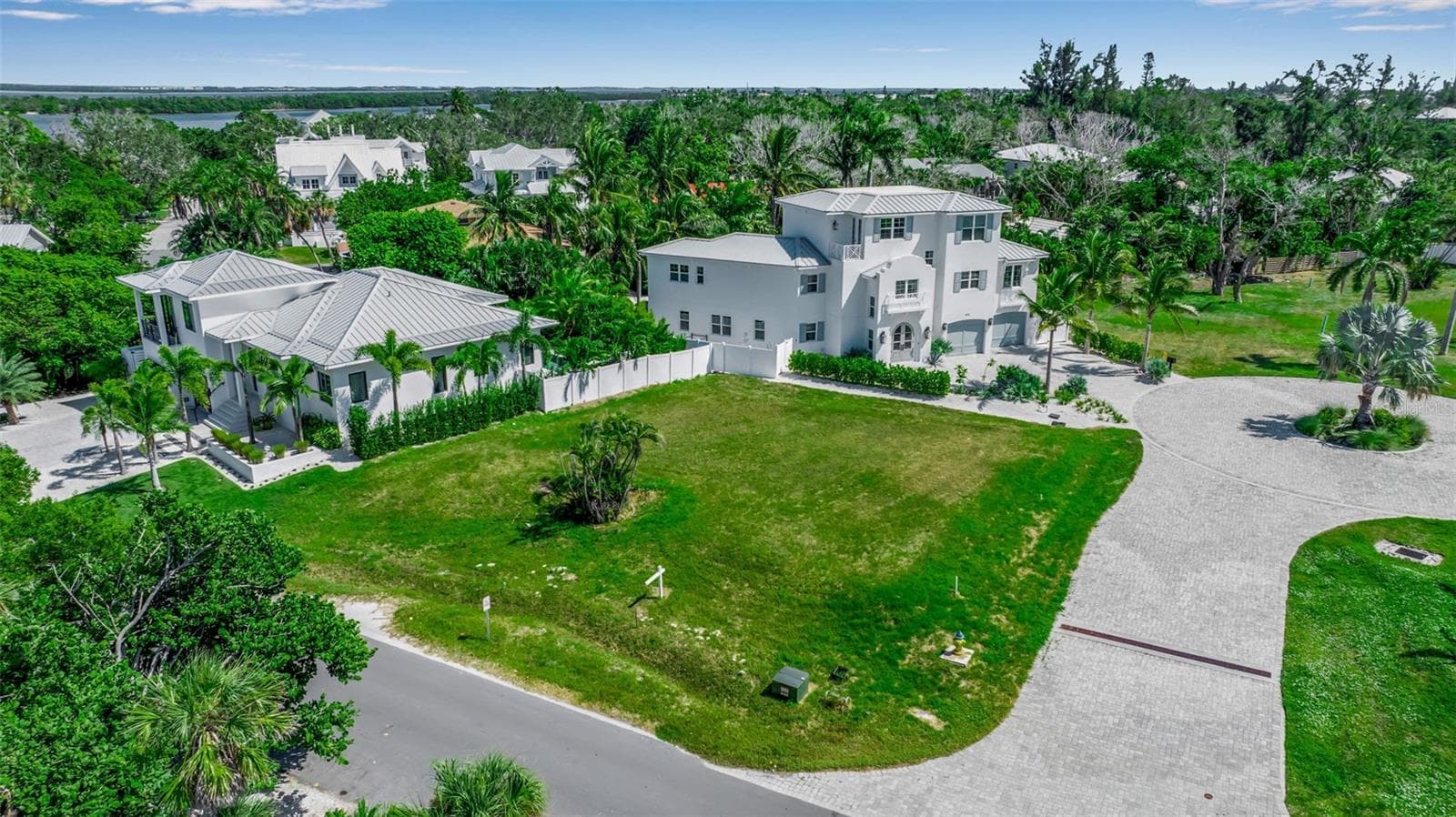 Land at 610 HIBISCUS WAY, LONGBOAT KEY, photo 4 of 9