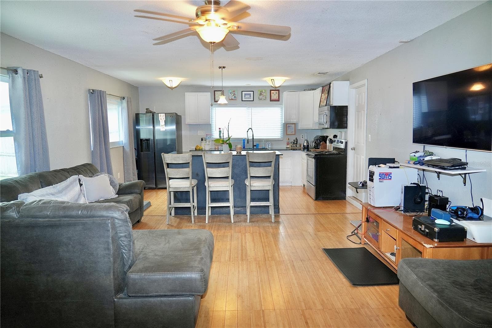Single Family Residence at WILMA SOUTH, TAMPA, photo 3 of 29