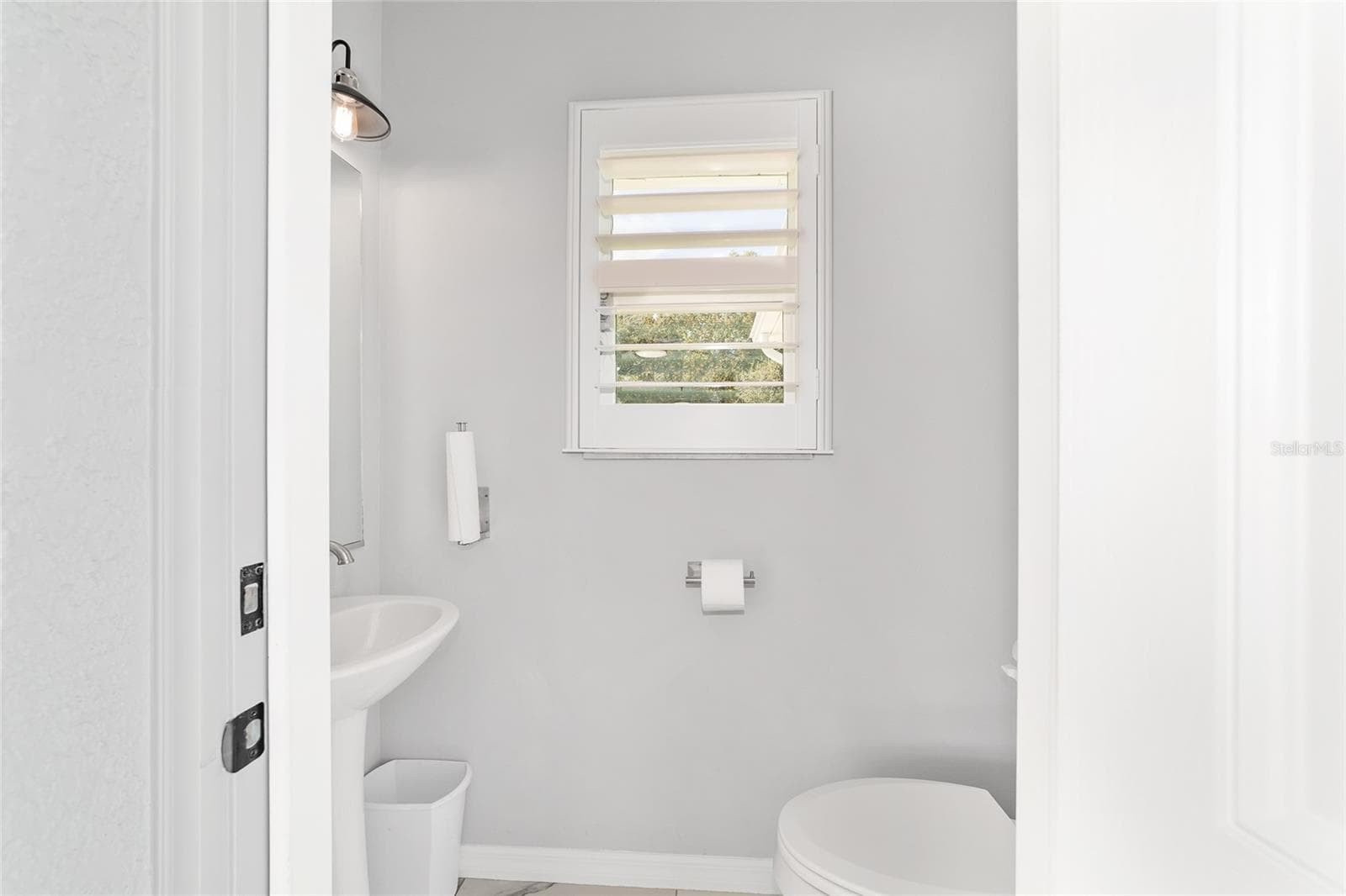 POOL 1/2 BATHROOM - 15600 NW 185TH ST, WILLISTON