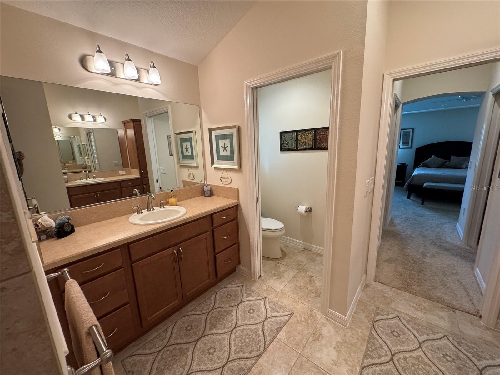 Primary Bathroom - 939 KOLLER CT, THE VILLAGES