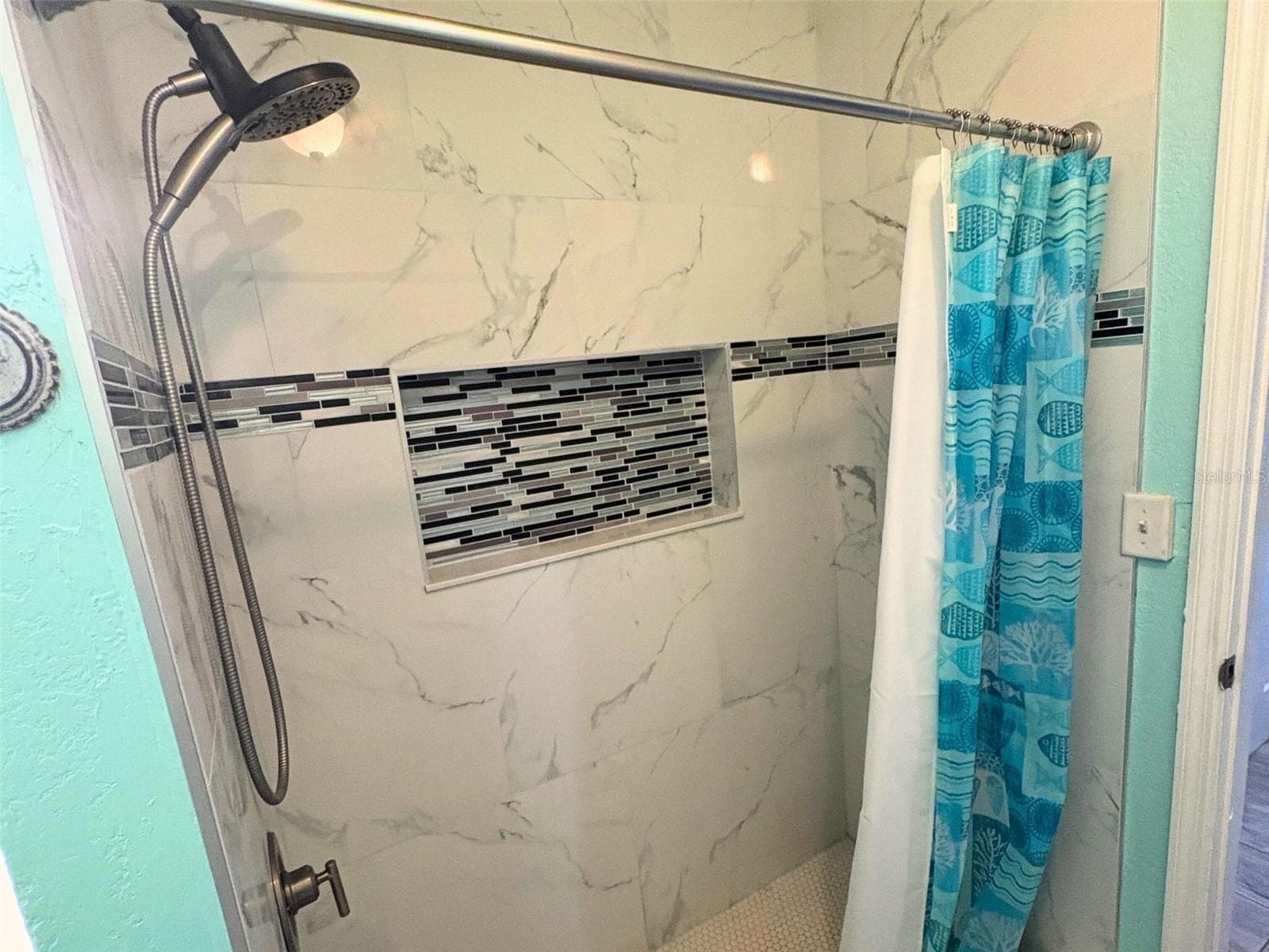Remodeled Hall Bath - 1722 NW 35 ST, OCALA