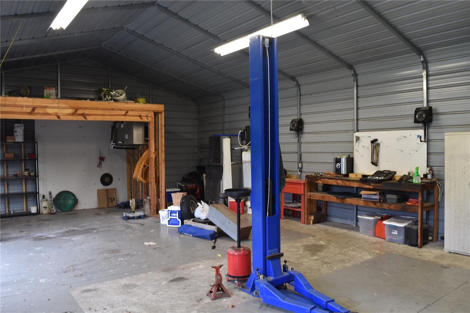 Workshop - 1722 NW 35 ST, OCALA