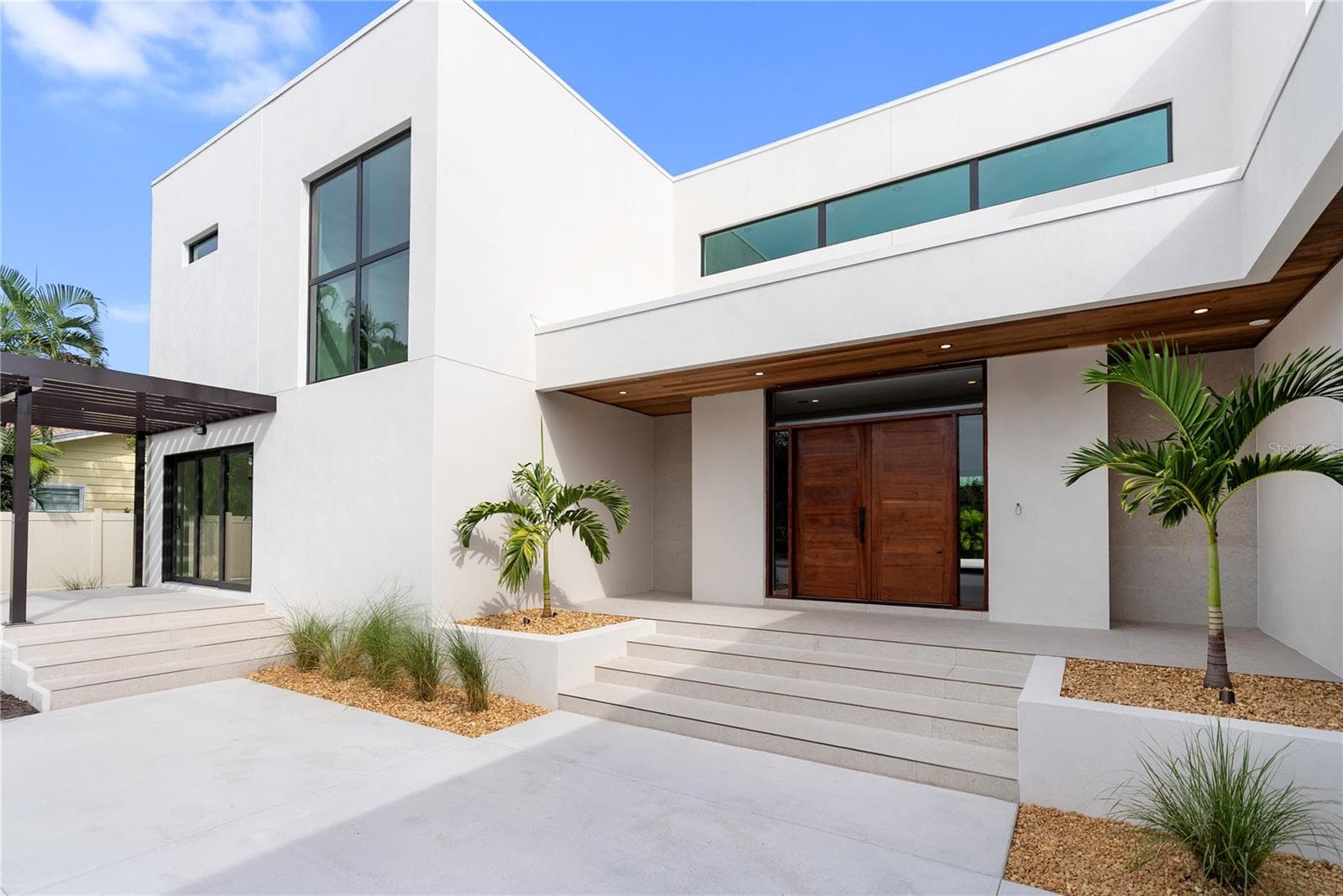 Single Family Residence at 1759 WALDEMERE ST, SARASOTA, photo 5 of 96