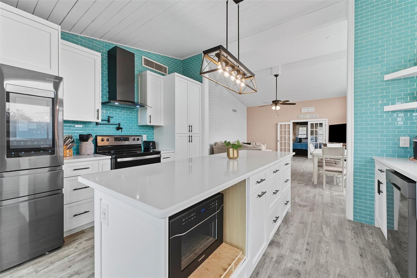 Single Family Residence at 208 BATES AVE, INDIAN ROCKS BEACH, photo 14 of 47