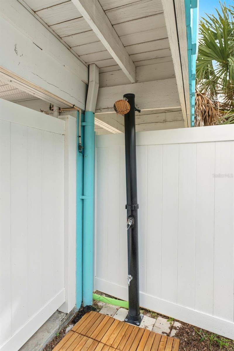 Single Family Residence at 208 BATES AVE, INDIAN ROCKS BEACH, photo 39 of 47