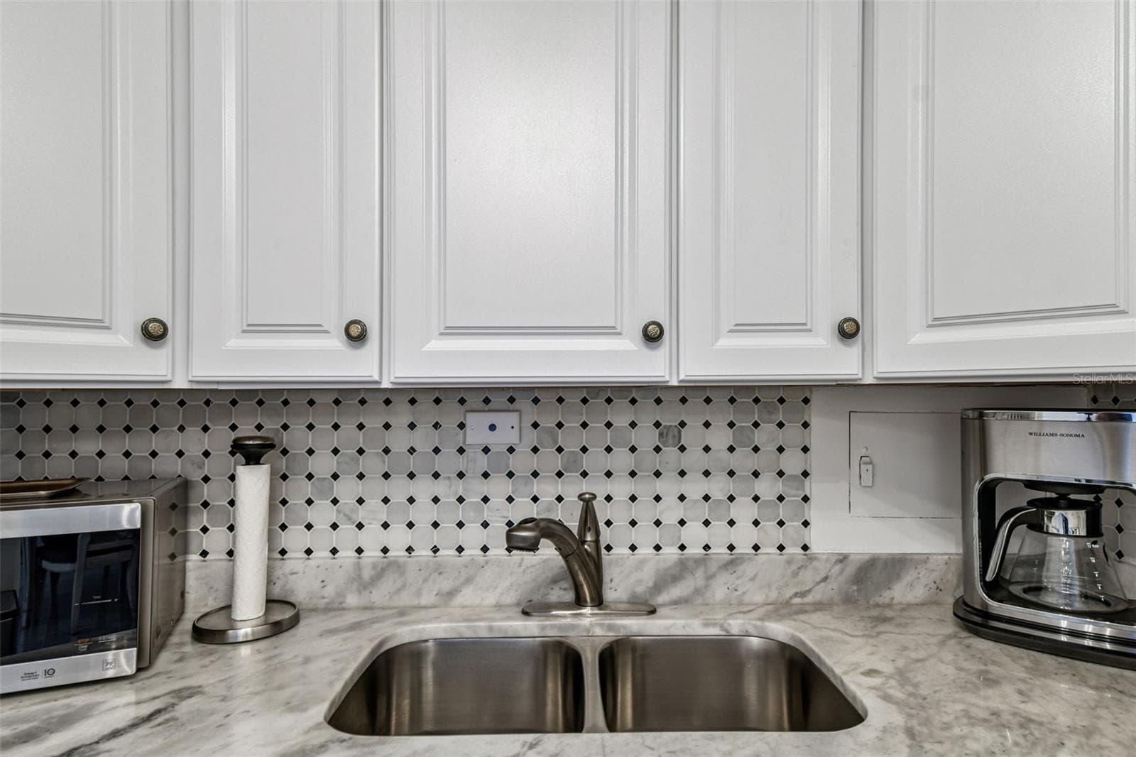 Condominium at 31 ISLAND WAY #609, CLEARWATER BEACH, photo 12 of 65