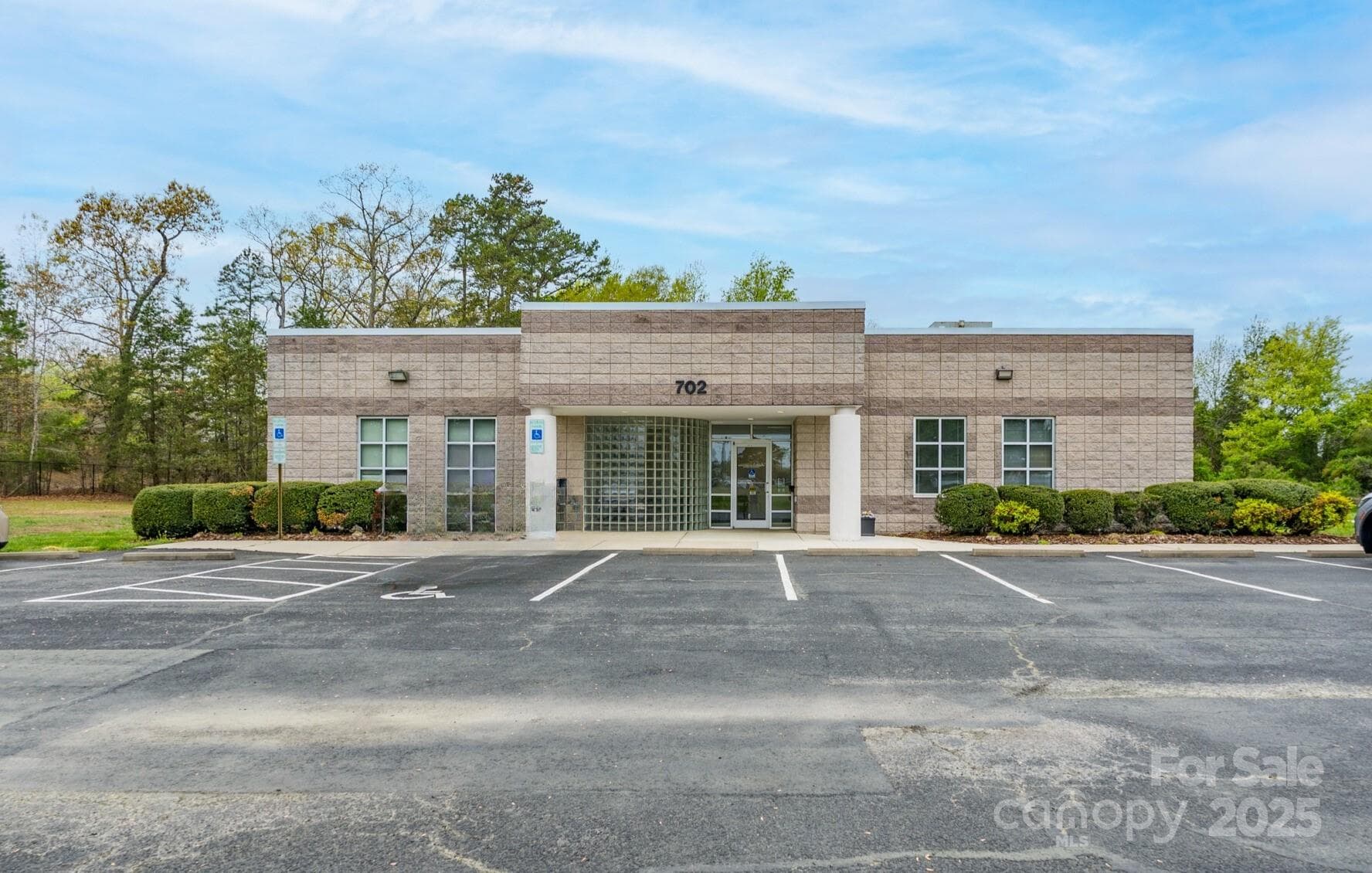 Medical at 702 Henson Street, Albemarle, photo 2 of 34