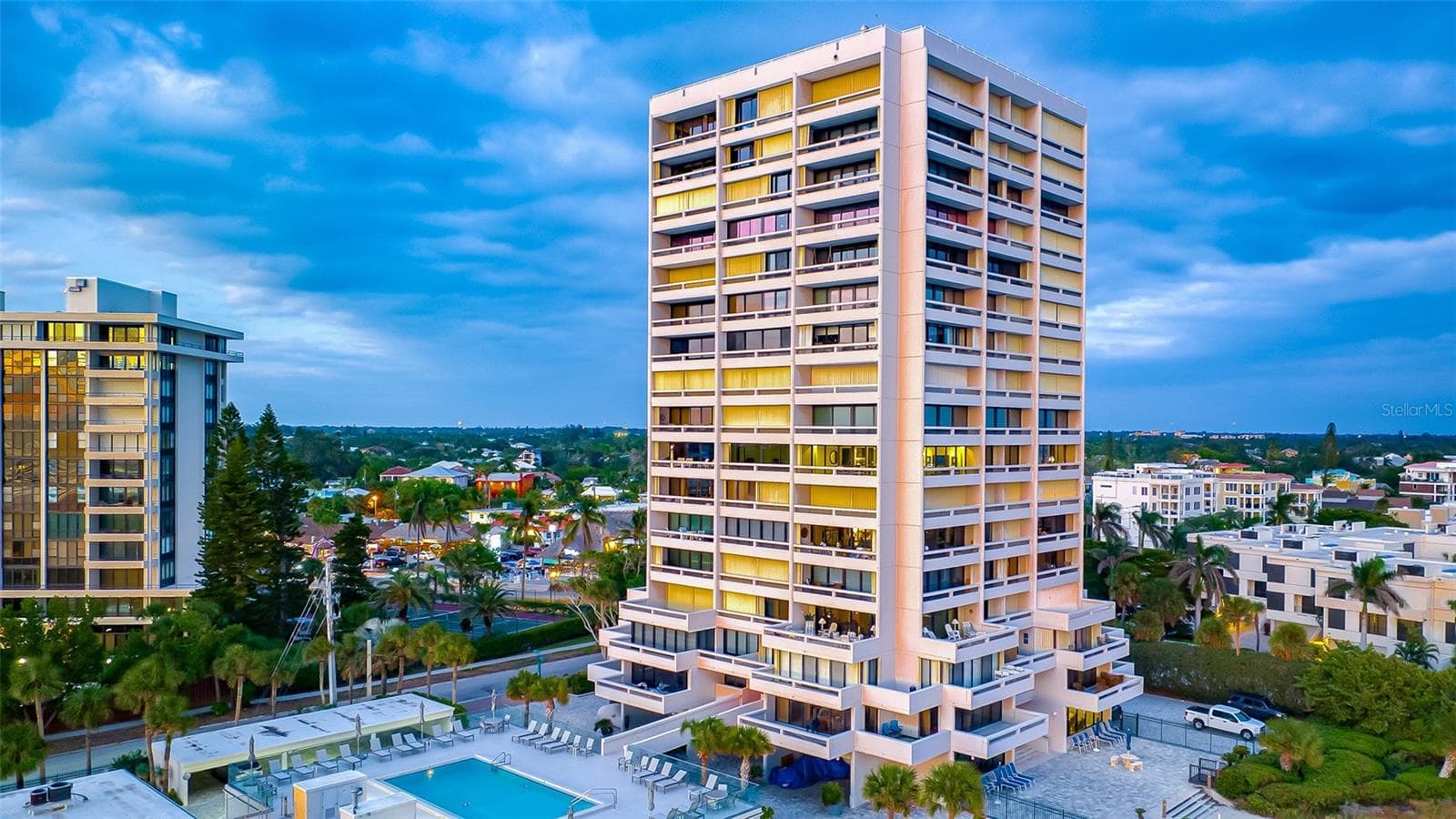 5400 OCEAN BLVD #9-4