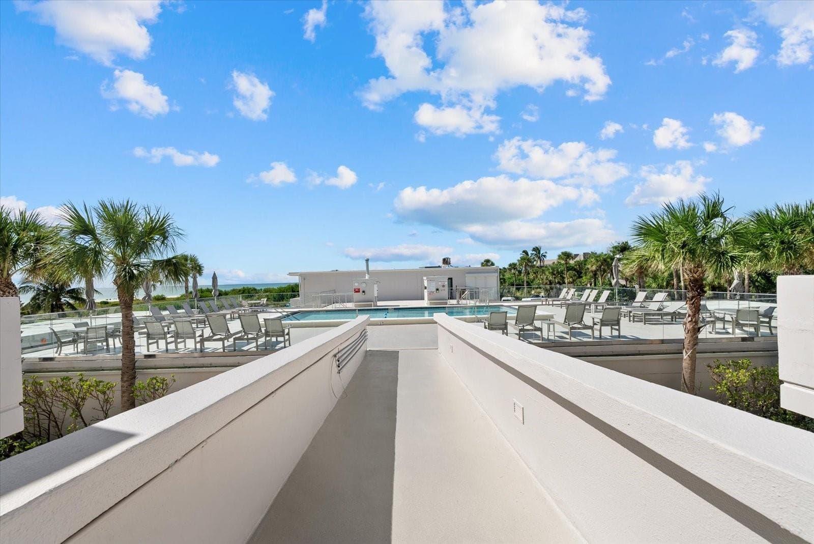 Condominium at 5400 OCEAN BLVD #9-4, SARASOTA, photo 11 of 54