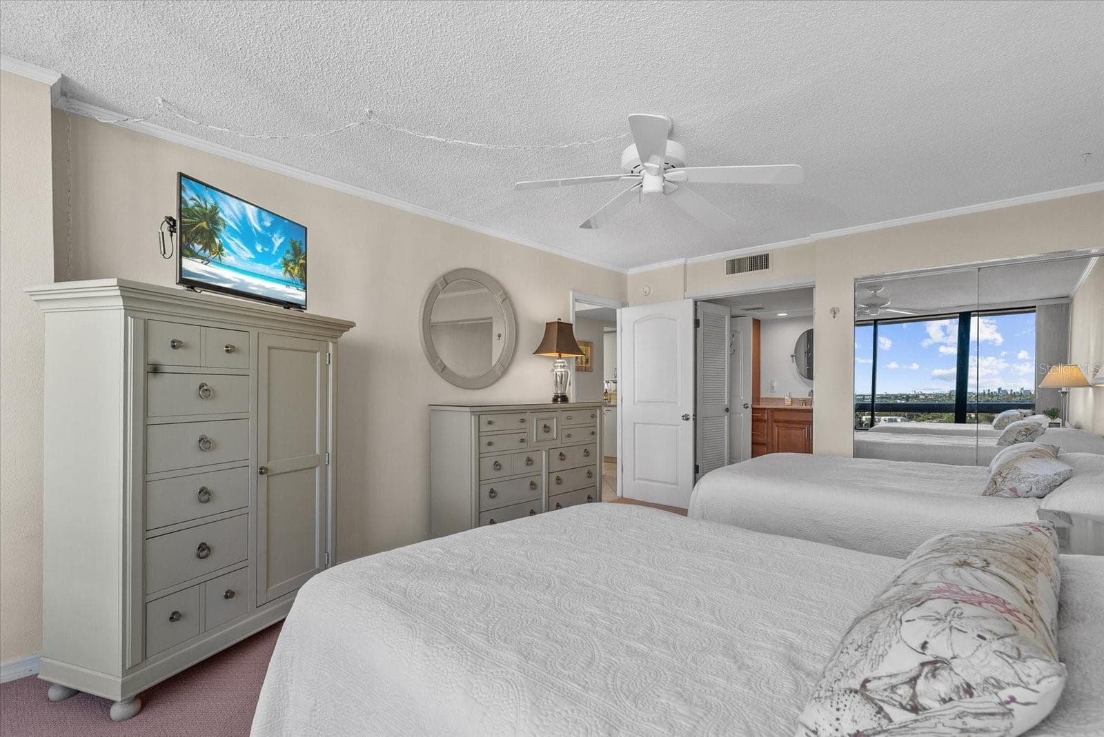 Condominium at 5400 OCEAN BLVD #9-4, SARASOTA, photo 43 of 54