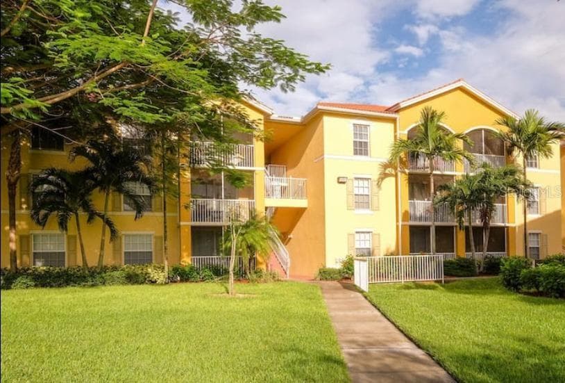 4105 RESIDENCE DR #717