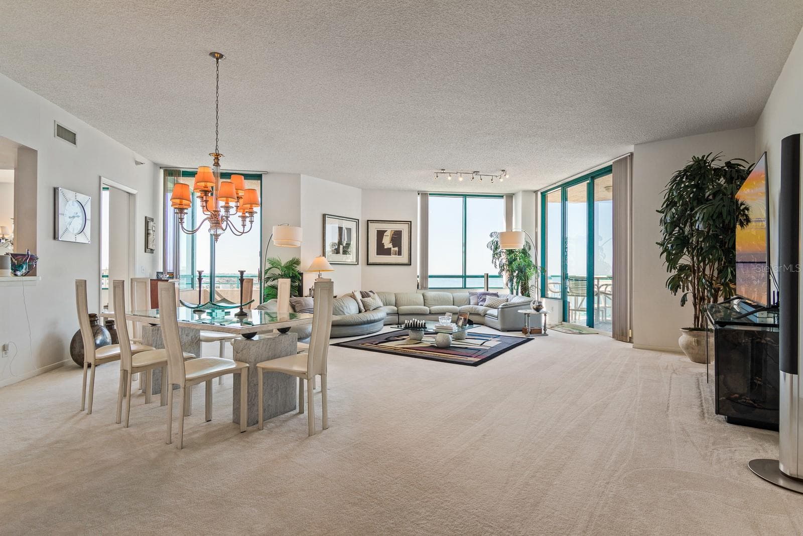 Dinning Room/ Family Room - 1560 GULF BLVD #1507, CLEARWATER BEACH