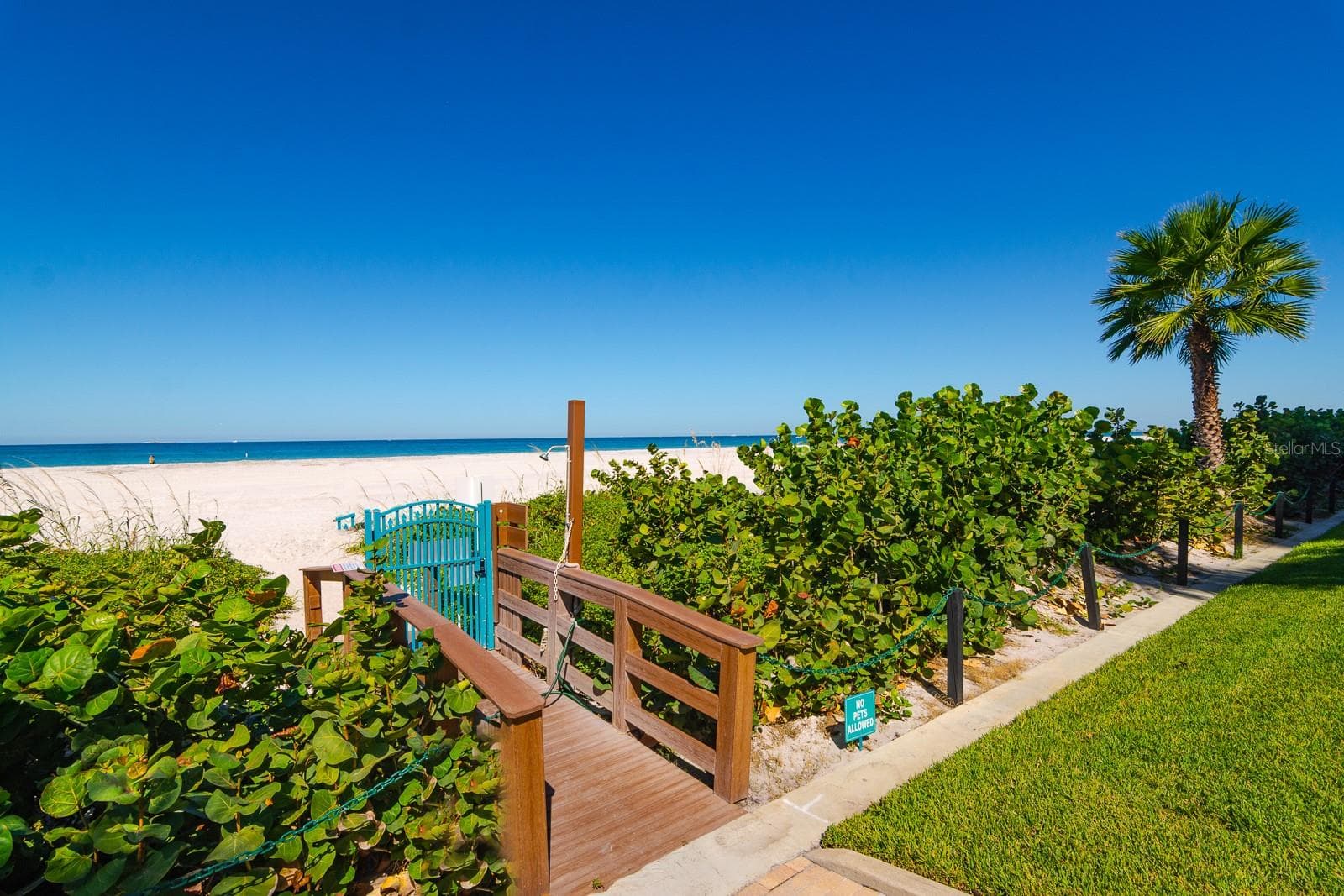 Beach Acces - 1560 GULF BLVD #1507, CLEARWATER BEACH
