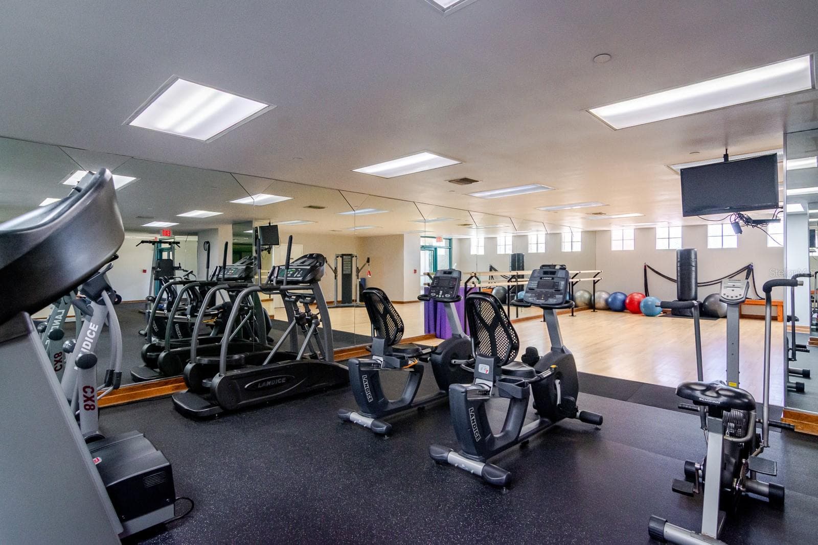 Fitness Center - 1560 GULF BLVD #1507, CLEARWATER BEACH