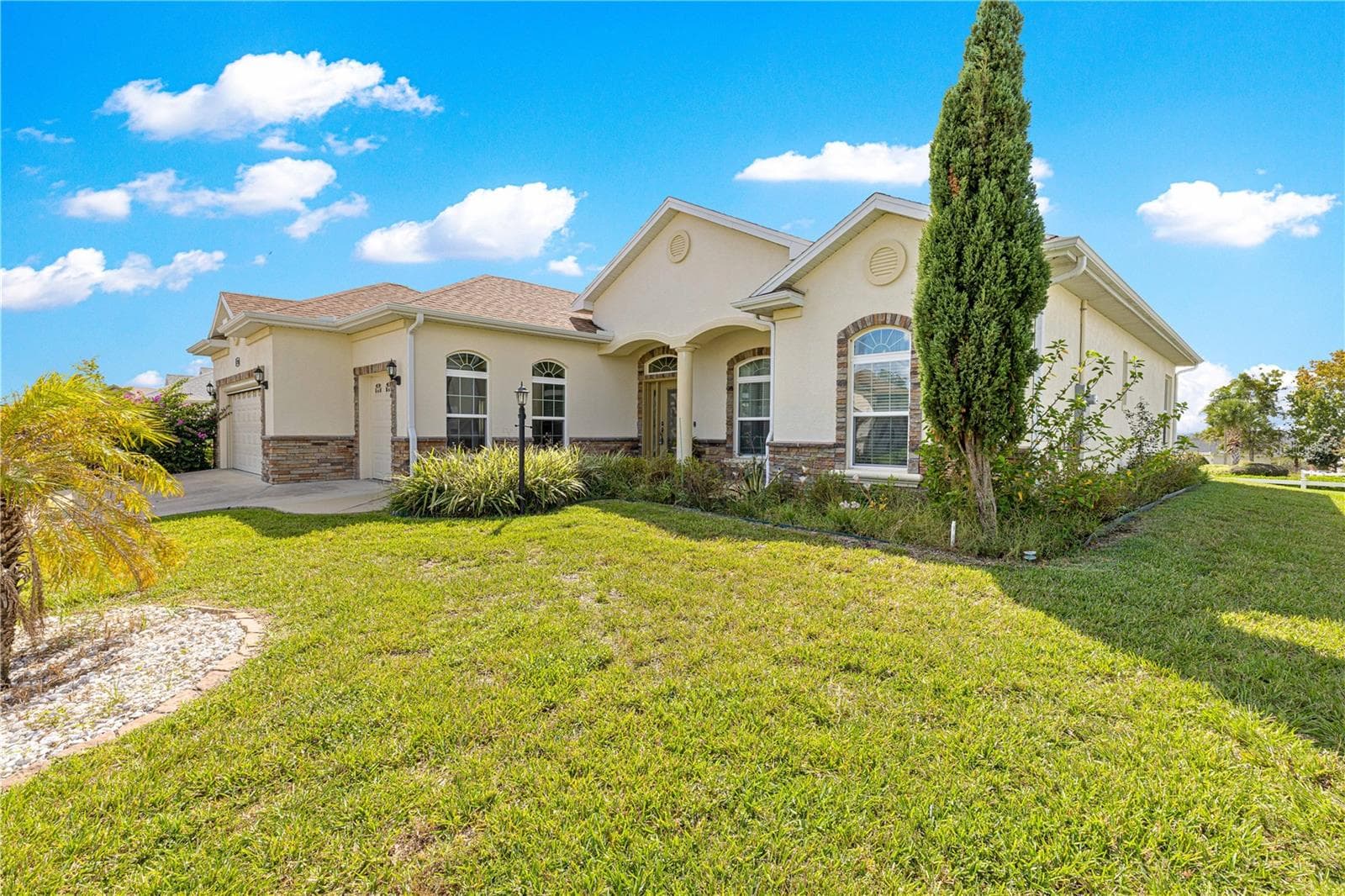 Single Family Residence at 17306 SE 112TH CT RD, SUMMERFIELD, photo 37 of 42