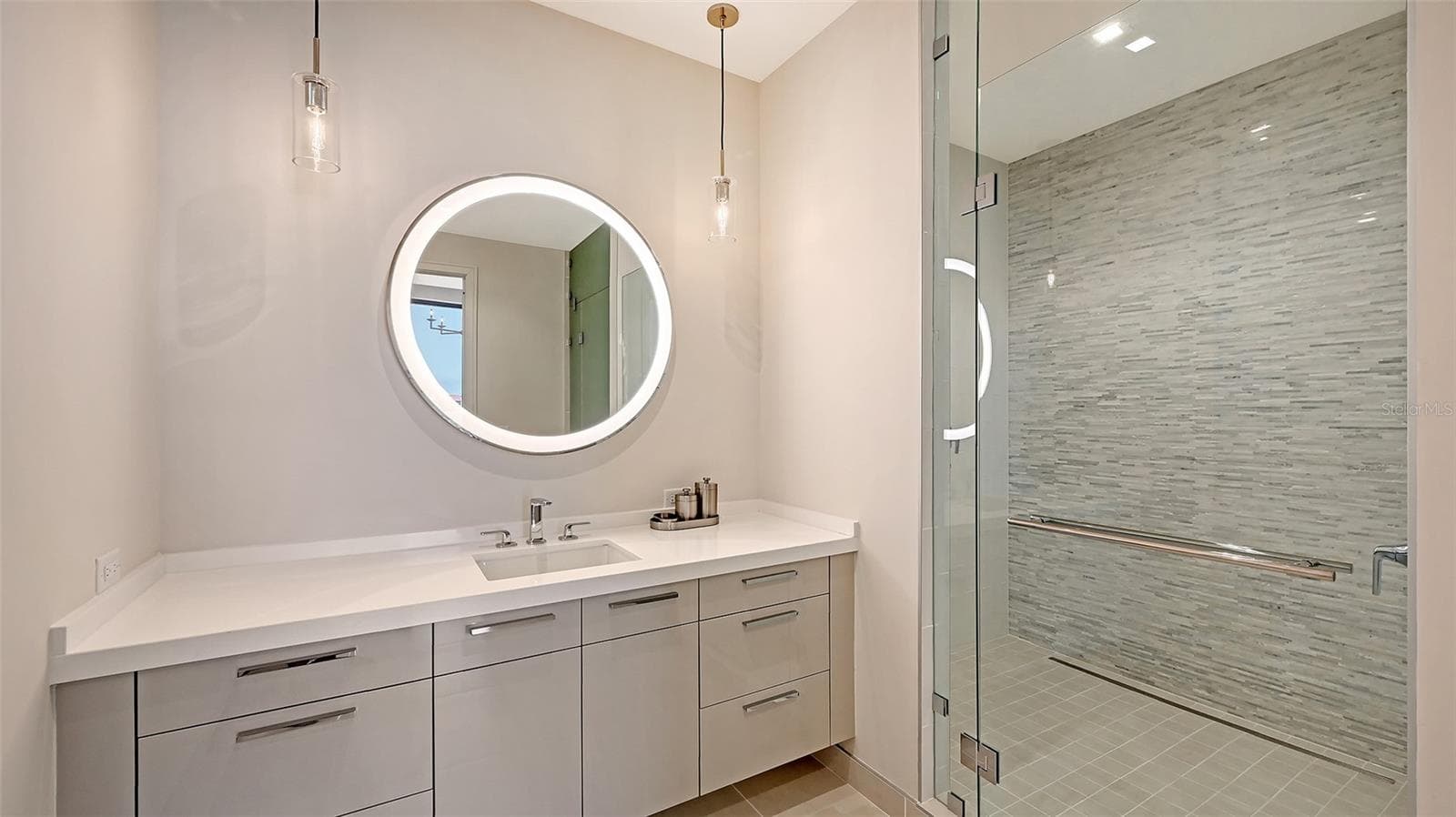 Second Bedroom Suite Bathroom - 1591 GULF OF MEXICO DR #413, LONGBOAT KEY