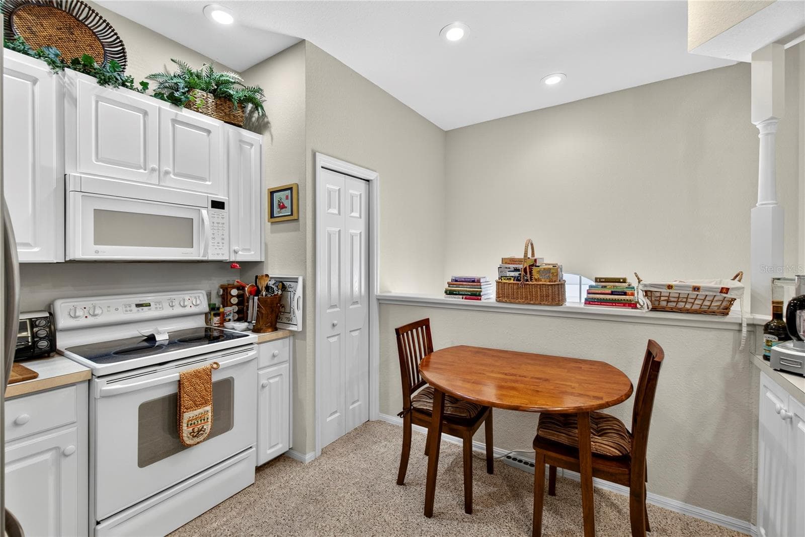 Condominium at 516 GRASSLANDS VILLAGE CIR, LAKELAND, photo 17 of 68