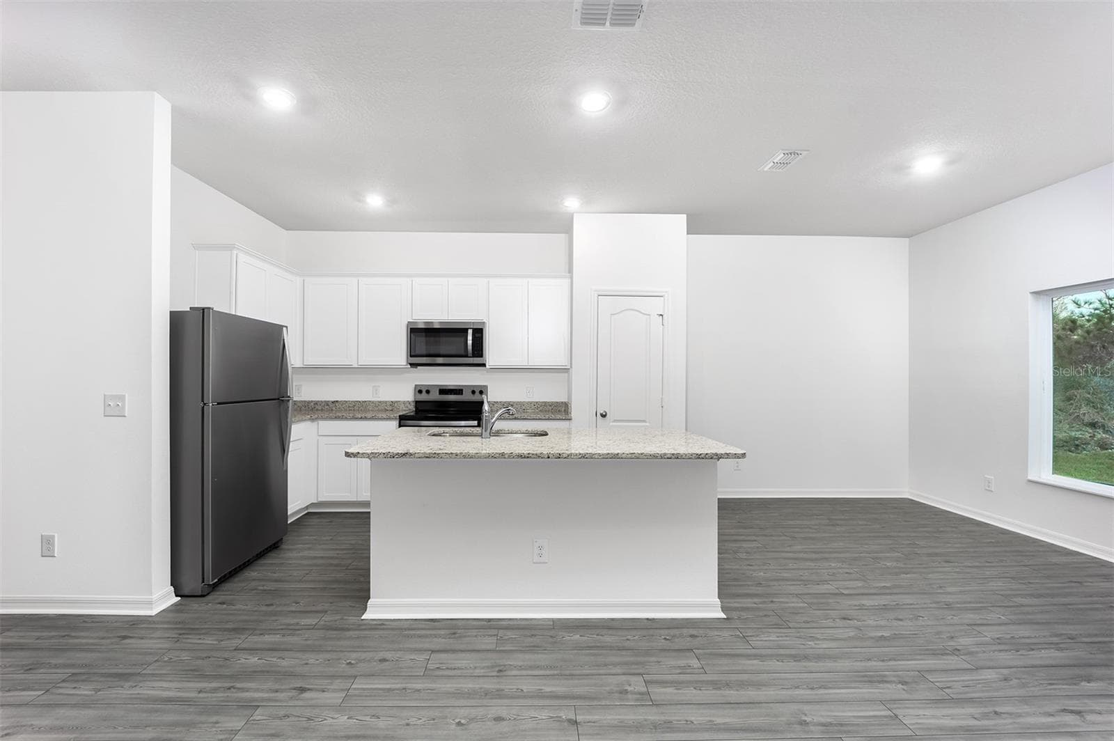 Single Family Residence at 1342 CONGO CT, POINCIANA, photo 5 of 16