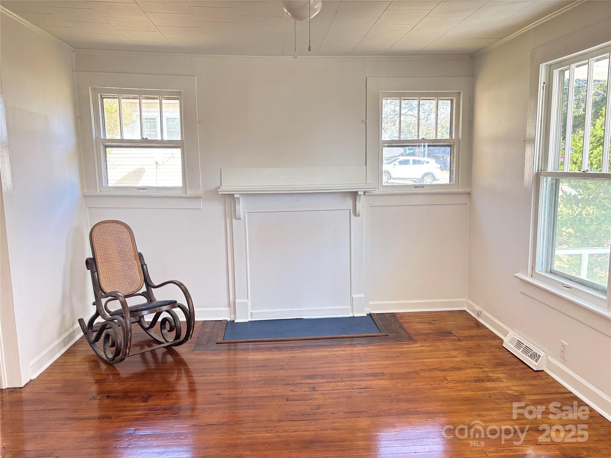 Single Family Residence at Kannapolis, photo 4 of 20