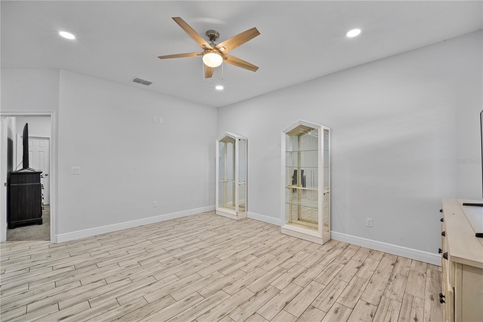 Single Family Residence at 3842 PHILLIPS RD, LAKE WALES, photo 4 of 27