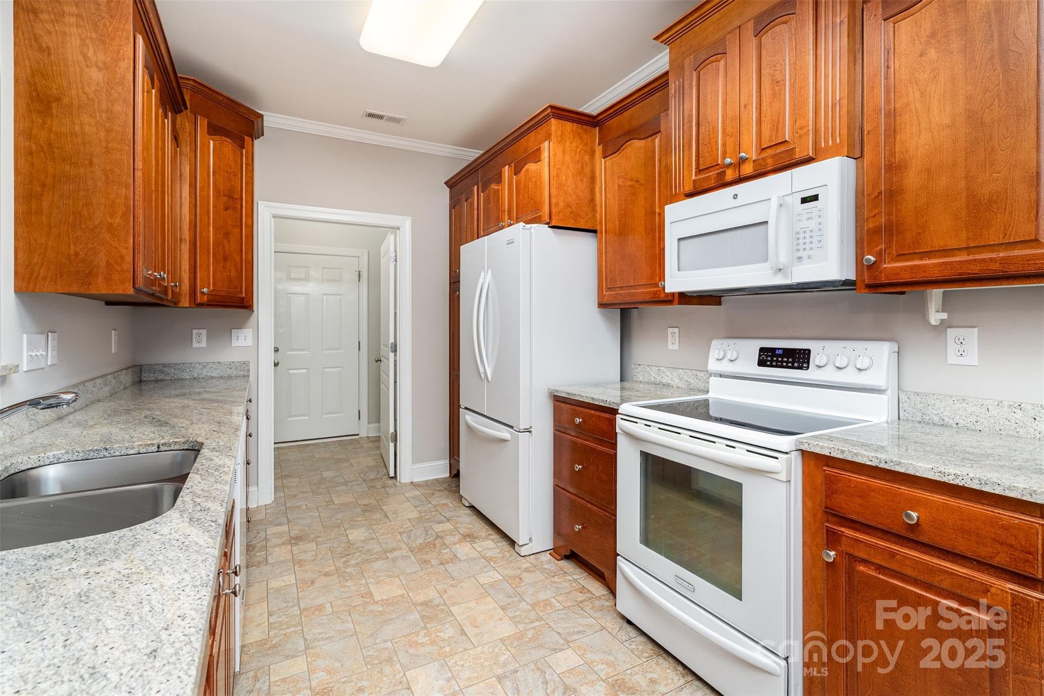 Single Family Residence at 327 River Birch Drive, Salisbury, photo 6 of 28