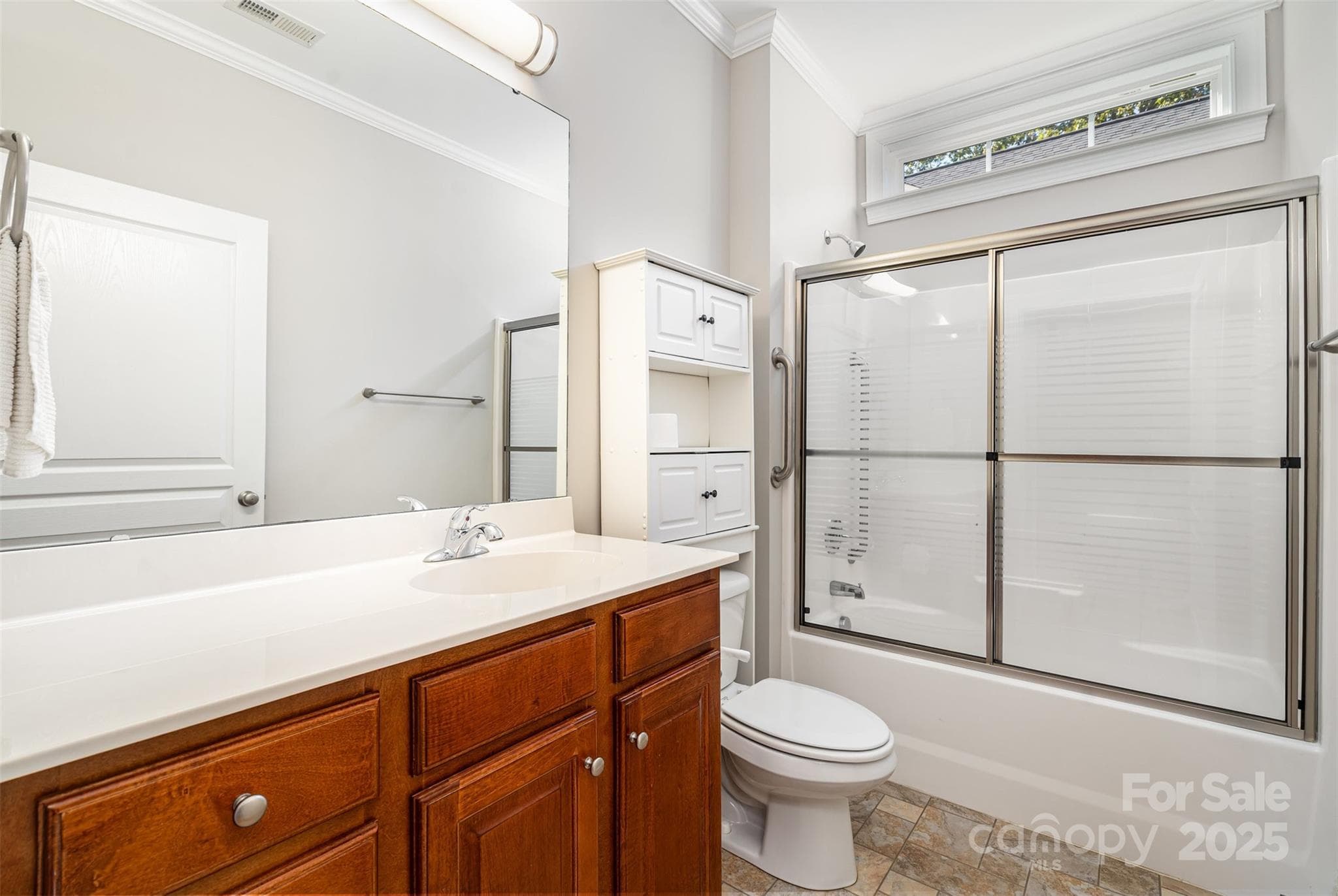 House bath - 327 River Birch Drive, Salisbury