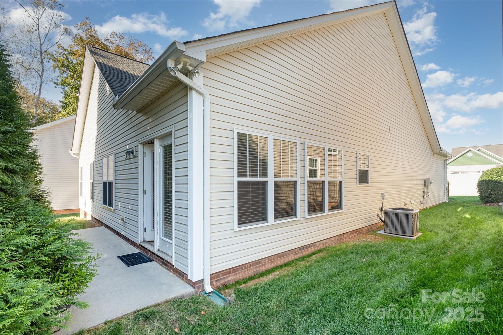 Single Family Residence at 327 River Birch Drive, Salisbury, photo 26 of 28