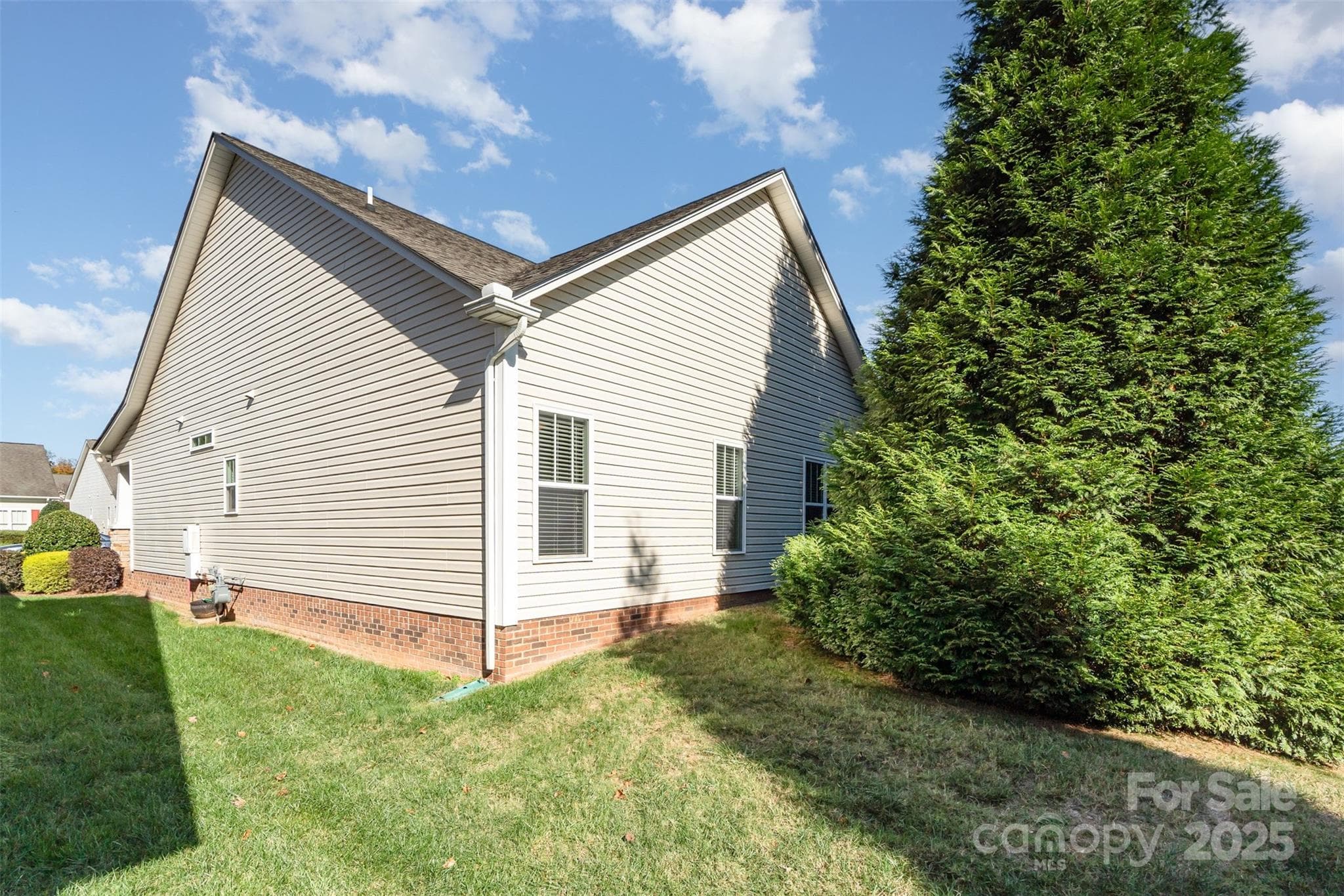 Single Family Residence at 327 River Birch Drive, Salisbury, photo 27 of 28