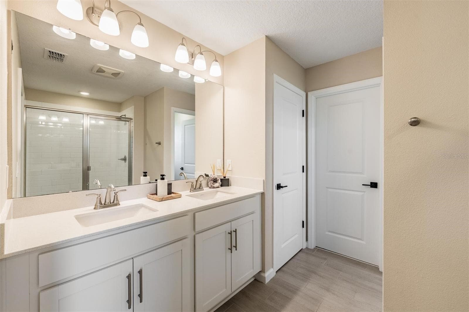 Single Family Residence at 6276 GOLDEN BEACH DR, APOLLO BEACH, photo 19 of 44