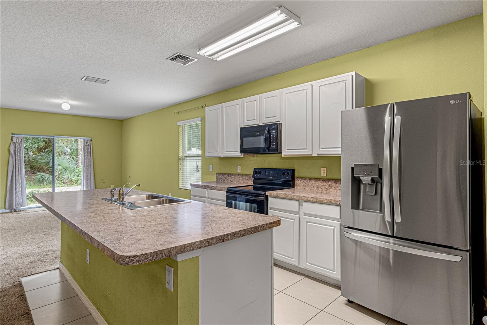 Single Family Residence at 118 FISHERMANS COVE DR, EDGEWATER, photo 10 of 20