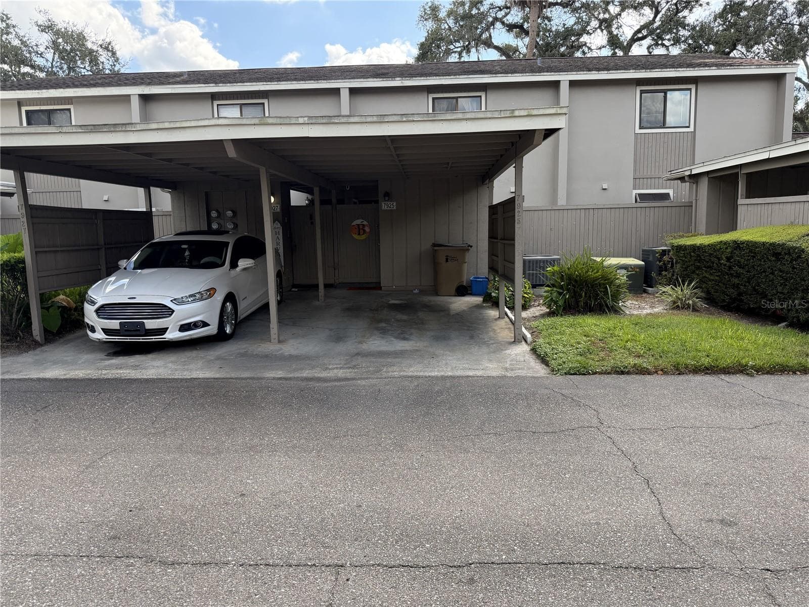 7925 PINE DR #33
